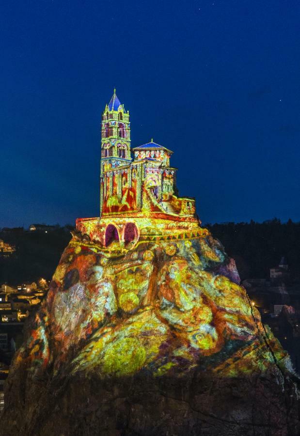 Studio - Baignoire - Pret De Vtt - Lave Linge Le Puy-en-Velay Kültér fotó